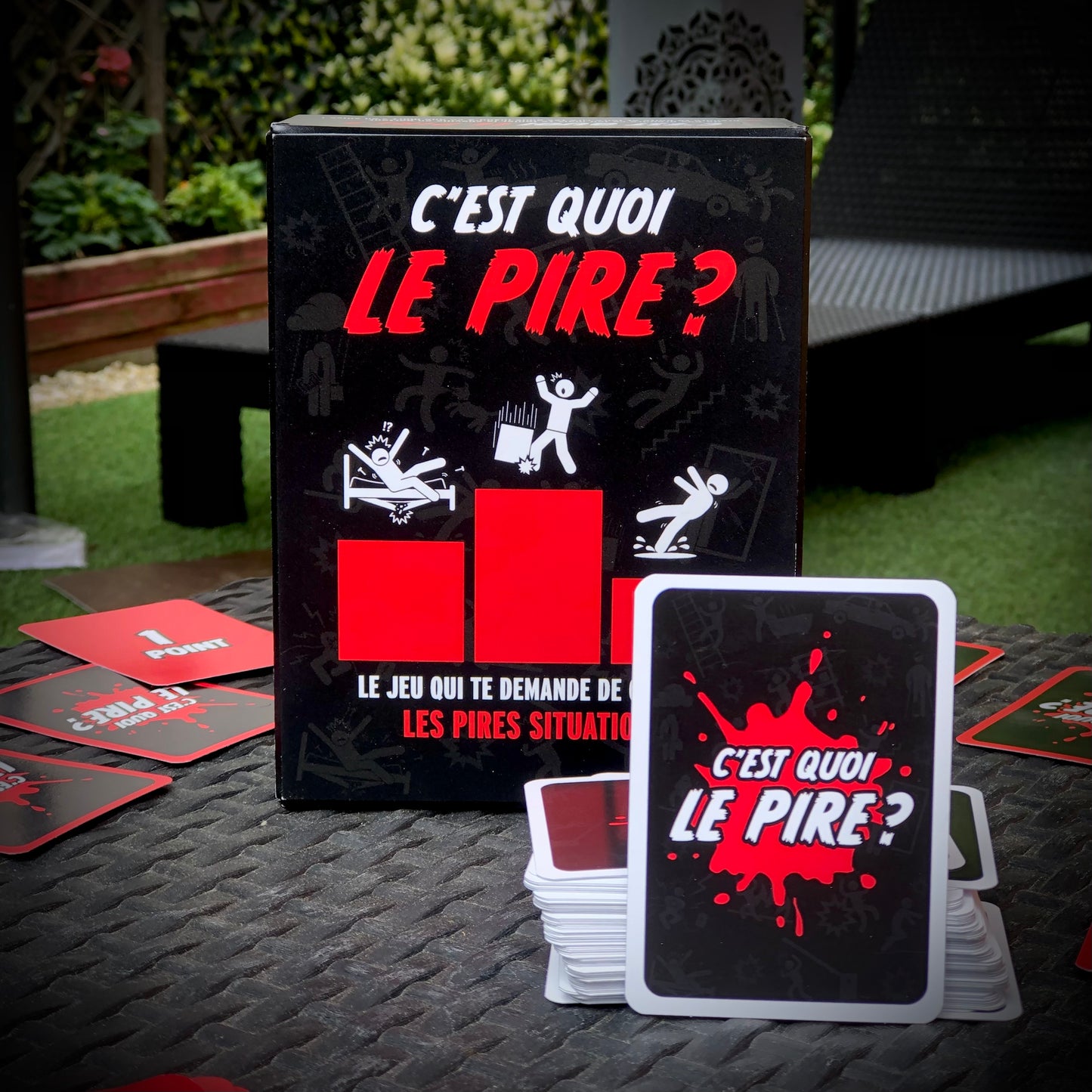Boîte du jeu C'est Quoi Le Pire ? - Jeu d'ambiance parfait pour les moments en extérieur